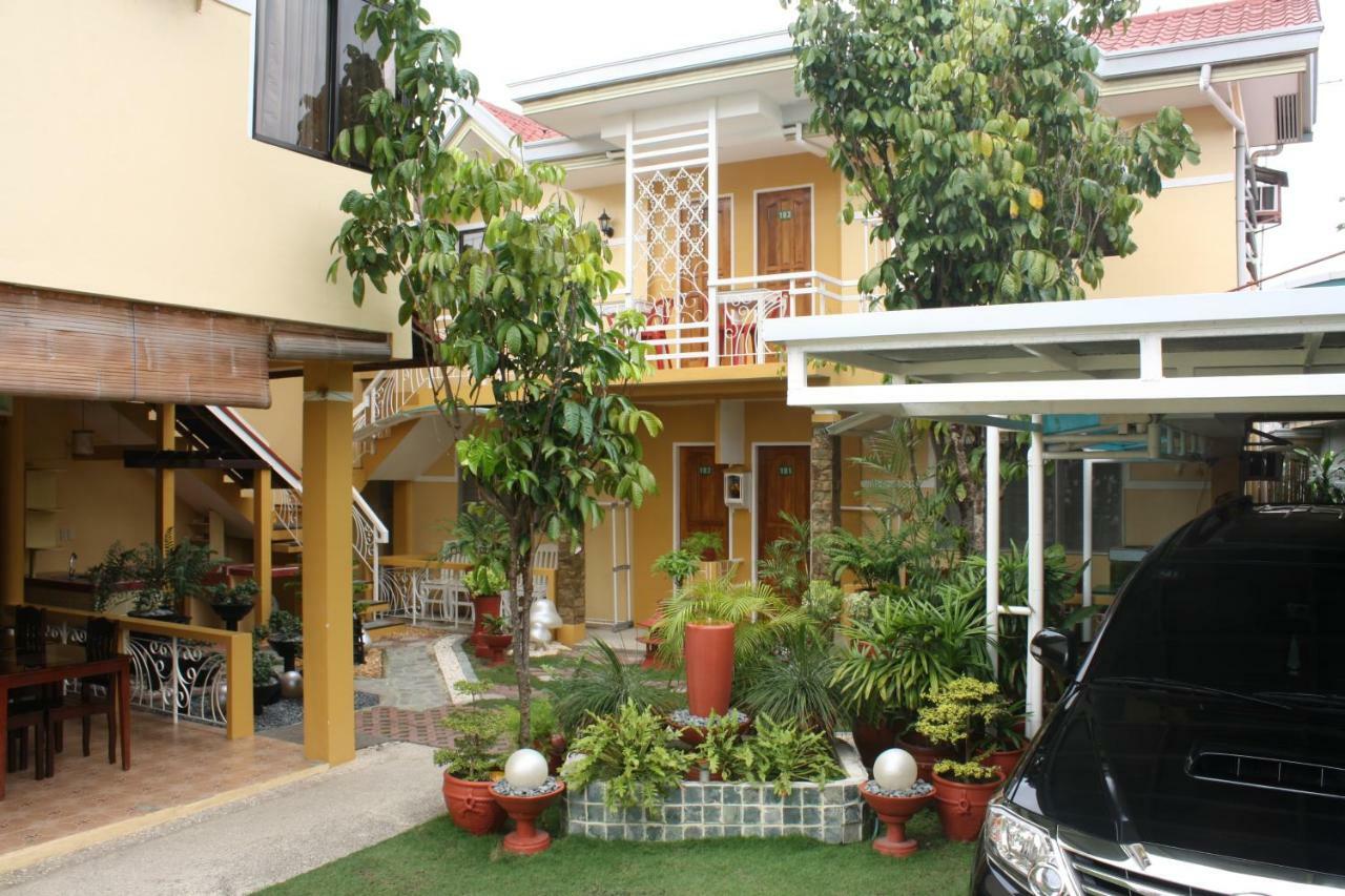 Oslob Malonzo Pension House Exterior photo